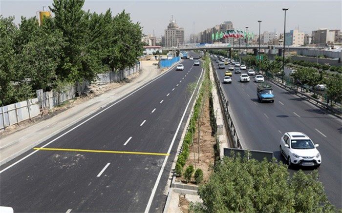 ترافیک در آزادراه قزوین- کرج- تهران سنگین است 