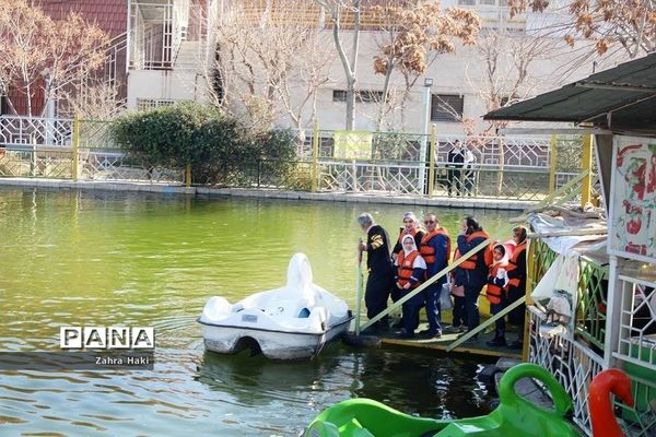 جشن تشریف دبستان حضرت معصومه(س) ناحیه یک شهرری