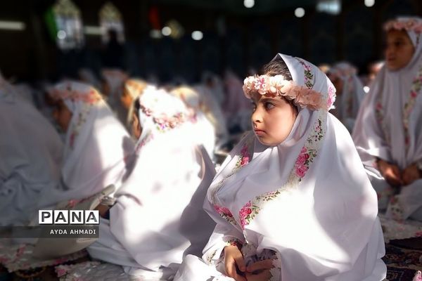 مراسم جشن تکلیف ۳۰۰ نو‌مکلف مدارس فشافویه