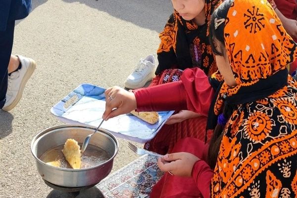 جشنواره سنت‌های بومی محلی شهرستان مانه و سملقان