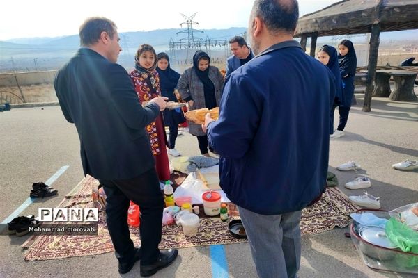 جشنواره سنت‌های بومی محلی شهرستان مانه و سملقان