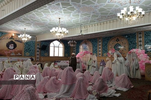 جشن تکلیف دختران کرجی در امامزاده حسن(ع) کرج