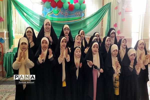 جشن ولادت امام جواد(ع) دانش‌آموزان دبیرستان فاطمیه شهرستان ملارد در مسجدجامع خامس آل عبا