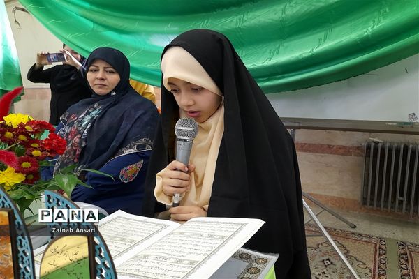 جشن ولادت امام جواد(ع) دانش‌آموزان دبیرستان فاطمیه شهرستان ملارد در مسجدجامع خامس آل عبا