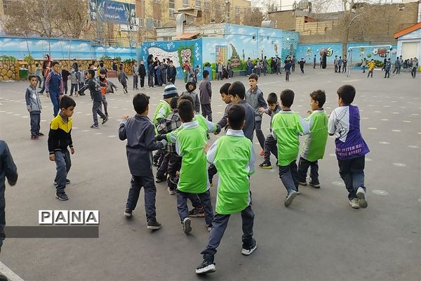 روز بدون کیف در دبستان پسرانه امامت