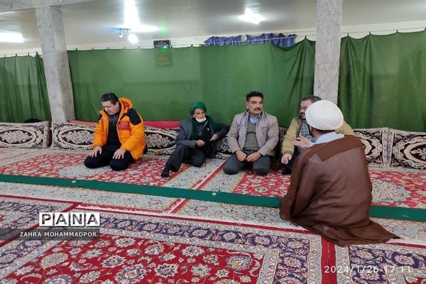 اعتکاف دانش‌آموزی در مسجد جامع شهریار