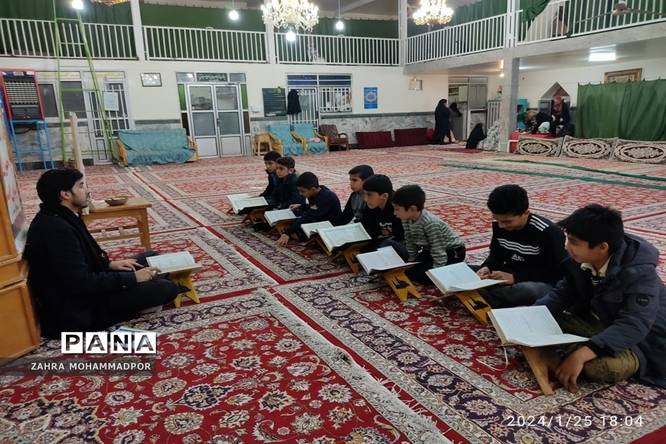 اعتکاف دانشآموزی در مسجد جامع شهریار