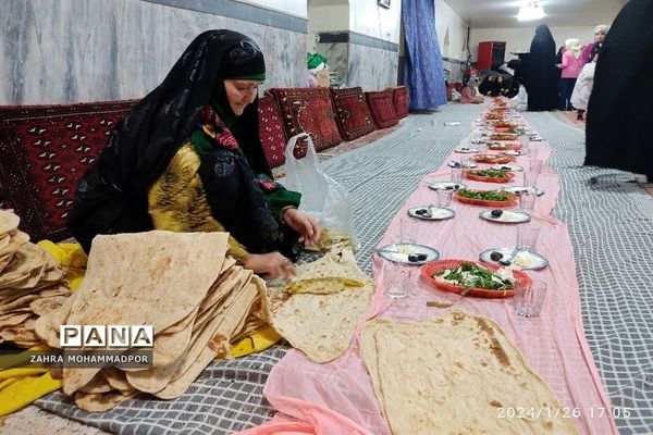 اعتکاف دانش‌آموزی در مسجد جامع شهریار