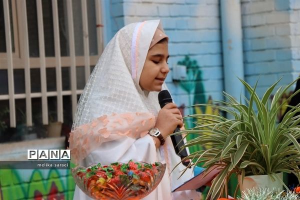 جشن  میلاد امام علی(ع) در آموزشگاه کمیل ناحیه یک بهارستان