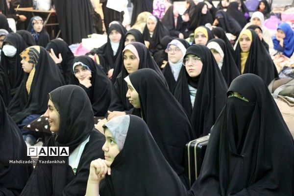 افتتاحیه مراسم معنوی اعتکاف در مسجد هجرت آموزش و پرورش ناحیه ۳ مشهد