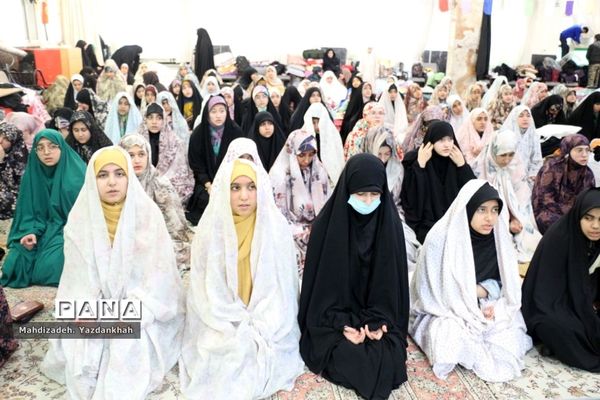افتتاحیه مراسم معنوی اعتکاف در مسجد هجرت آموزش و پرورش ناحیه ۳ مشهد