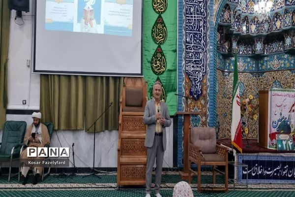 اعتکاف دانش‌آموزان دختر شهرستان مه ولات در مسجد جامع شهر فیض آباد