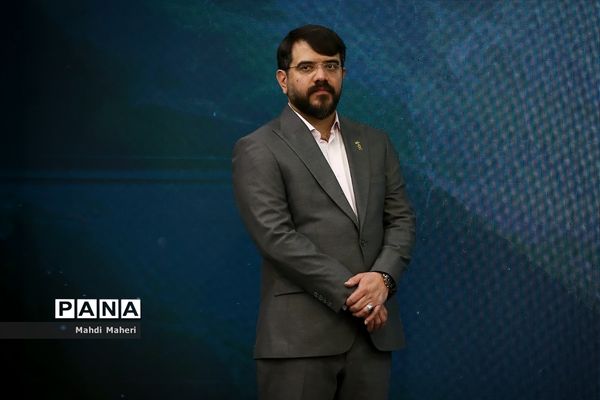 مراسم قرعه‌کشی جدول نمایش فیلم‌های چهل‌و‌دومین جشنواره فیلم فجر