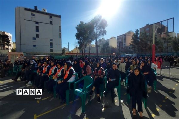جشنواره فرهنگی هنری امید فردا  در دبیرستان دخترانه شهید سجاد ناحیه ۴