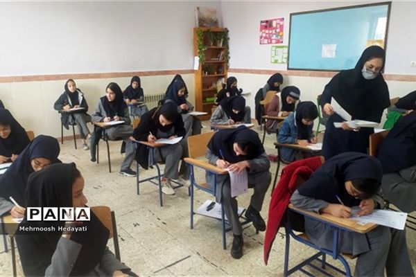 برگزاری آزمون پایش سمپاد در دبیرستان فرزانگان ۴ مشهد‌/ فیلم