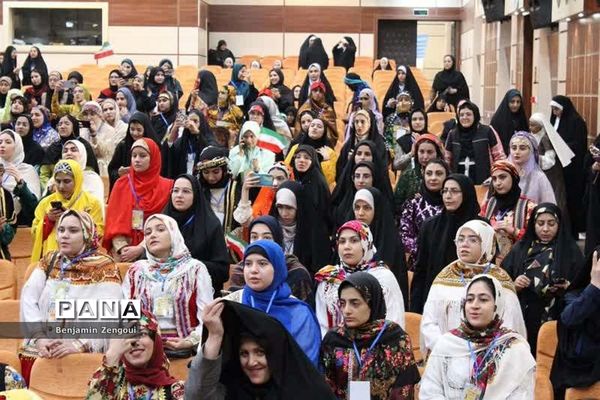 جشنواره اقوام دانشجو معلمان سراسر کشور در بوشهر