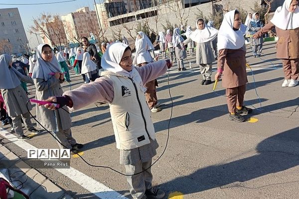بزرگترین جشنواره طناب‌زنی دختران ایران در ‌قیامدشت