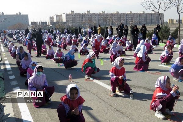 بزرگترین جشنواره طناب‌زنی دختران ایران در ‌قیامدشت