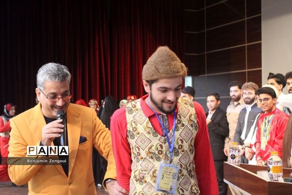 جشنواره اقوام دانشجو معلمان سراسر کشور
