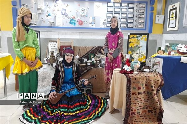 جشنواره فرهنگی هنری امید فردا در دبیرستان دخترانه آرمیتا مصلی نژاد مشهد