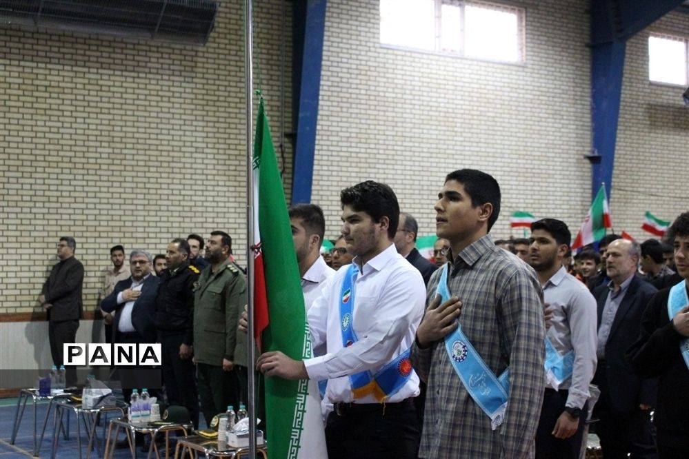 مراسم زنگ انقلاب در زنجان