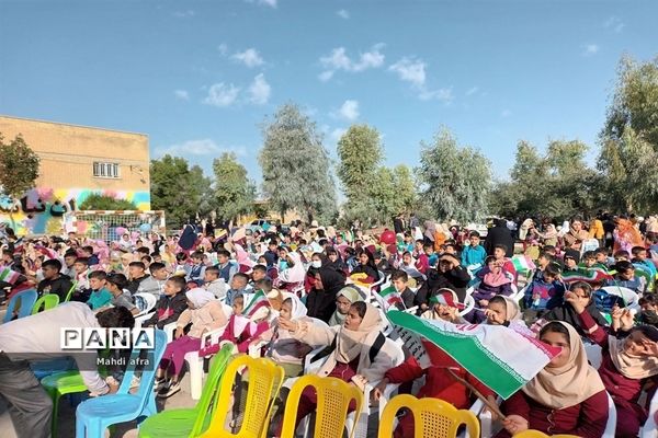 نواختن زنگ انقلاب اسلامی در مدارس شهرستان بهبهان