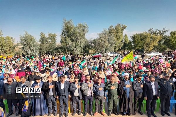 نواختن زنگ انقلاب اسلامی در مدارس شهرستان بهبهان