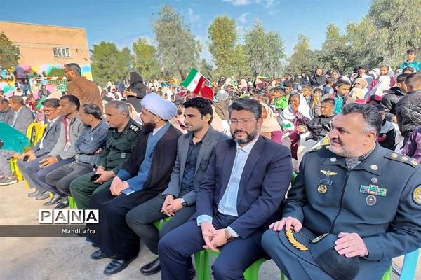 نواختن زنگ انقلاب اسلامی در مدارس شهرستان بهبهان