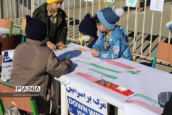 آیین نواختن زنگ انقلاب در مدارس شهرستان گلبهار