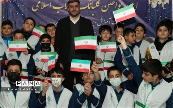 حفظ ارزش‌های‌ انقلاب اسلامی مهم‌ترین وظیفه دانش‌آموزان است