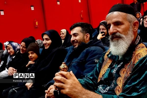 چهل و دومین جشنواره بین‌المللی فیلم فجر در سینما نسیم بهارستان‌دو