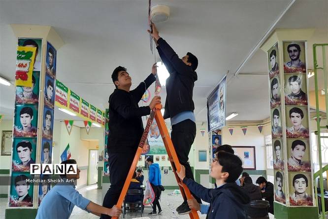 فضا سازی ایام الله دهه فجر دبیرستان نمونه آیت الله خامنهای کاشمر