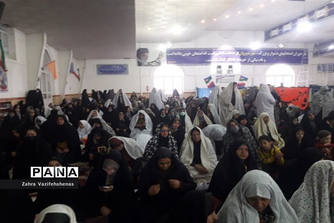 شرکت باشکوه پایگاه های بسیج خواهران حوزه ام ائمه (س) در نماز جمعه ۱۳ بهمن شهرستان شیروان