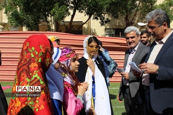 افتتاحیه جشنواره فرهنگی و هنری دبستان امید انقلاب ( شاهد دختران شهرستان بوشهر)