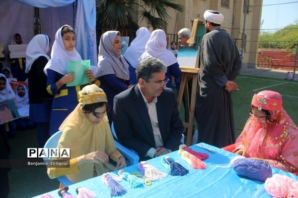 افتتاحیه جشنواره فرهنگی و هنری دبستان امید انقلاب ( شاهد دختران شهرستان بوشهر)