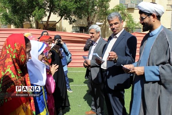 افتتاحیه جشنواره فرهنگی و هنری دبستان امید انقلاب ( شاهد دختران شهرستان بوشهر)