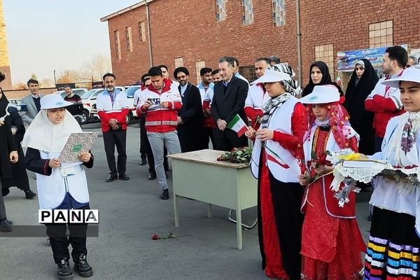 افتتاح طرح ماهر در سالن شهید یدالهی شهرستان شهریار توسط مسئولین کشوری واستانی