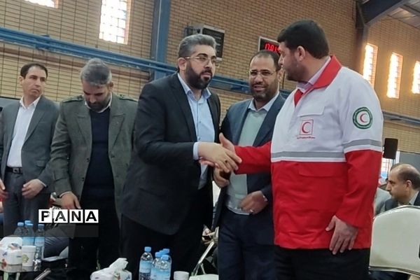 افتتاح طرح ماهر در سالن شهید یدالهی شهرستان شهریار توسط مسئولین کشوری واستانی