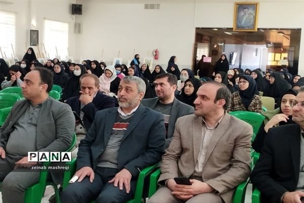 اختتامیه جشنوراه فرهنگی و هنری همراه با تجلیل از منتخبین در کاشان