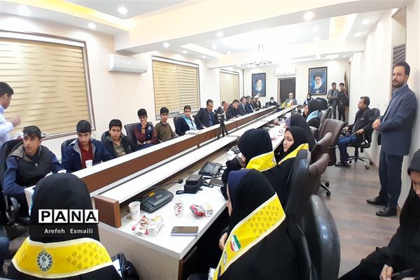جلسه توجیهی قرارگاه‌های دانش‌آموزی خواف