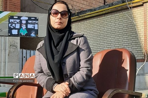 کارناوال شادی مدرسه نشاط به‌مناسبت دهه فجر و هفته فرهنگ و هنر در بهارستان‌2