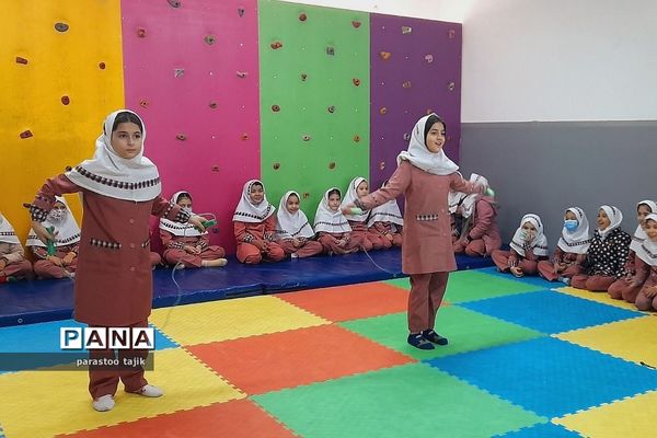 اجرای طرح شهید خرازی در مدرسه پروین اعتصامی بهارستان دو