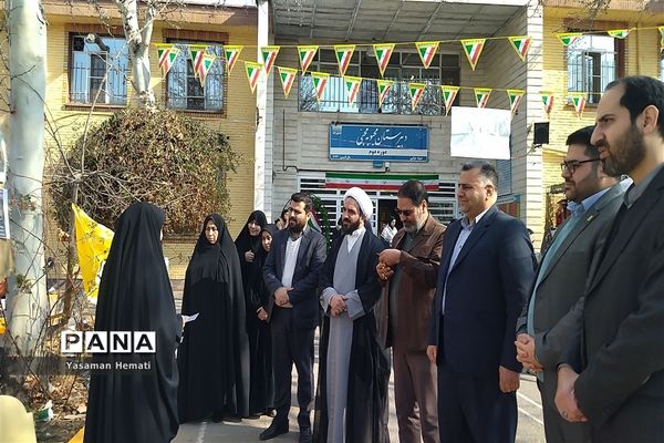 مراسم افتتاح مدرسه انقلاب و اختتامیه هفته فرهنگ وهنر نیشابور