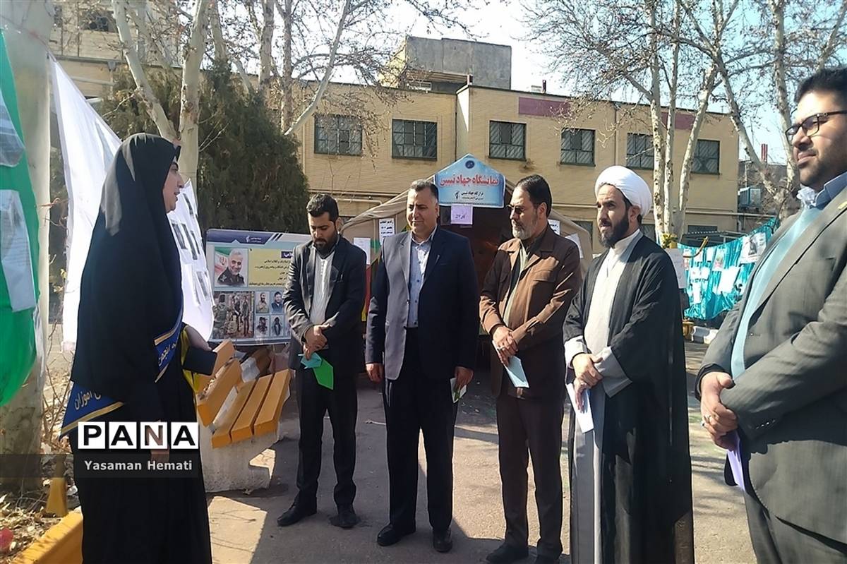 مراسم افتتاح مدرسه انقلاب و اختتامیه هفته فرهنگ وهنر نیشابور