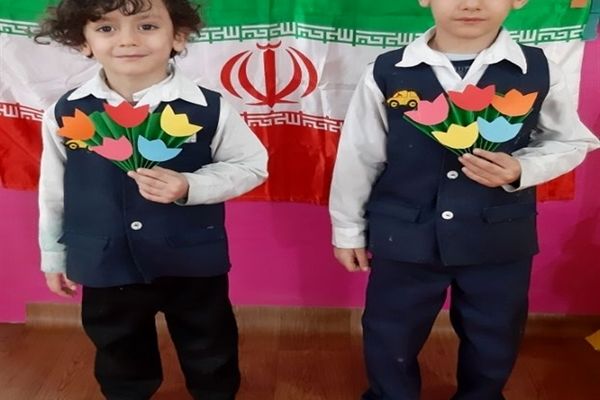 مراسم صبحانه انقلاب در مهد کودک گل‌های هستی شهرستان شیروان