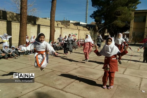 جشن پیروزی انقلاب در مدارس شهرستان مهریز