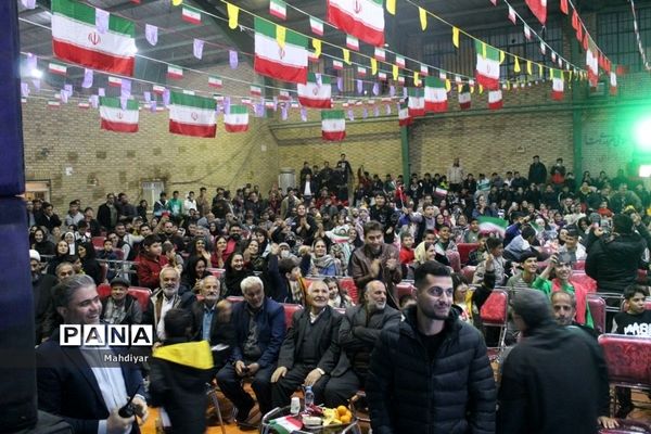 برپایی جشن بزرگ عطر عاشقی به مناسبت دهه فجر در شهر جوادآباد