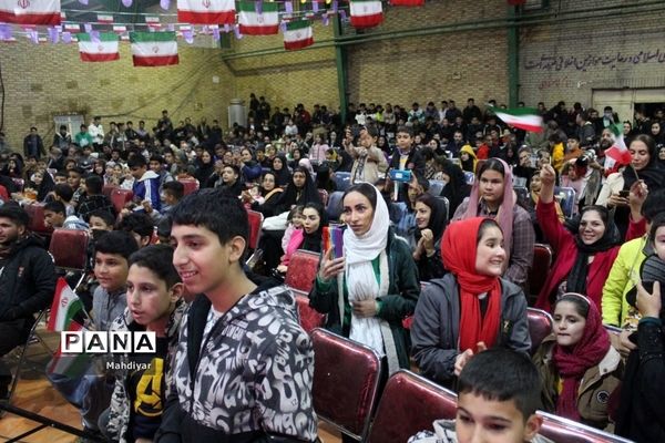 برپایی جشن بزرگ عطر عاشقی به مناسبت دهه فجر در شهر جوادآباد