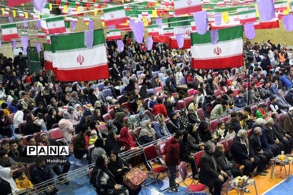 برپایی جشن بزرگ عطر عاشقی به مناسبت دهه فجر در شهر جوادآباد