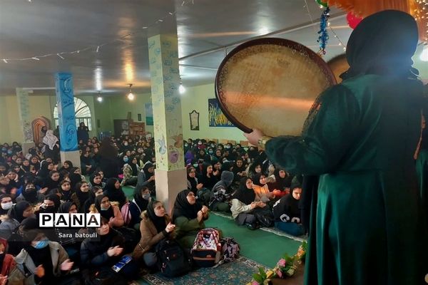 برگزاری جشن عید مبعث و ۲۲ بهمن در منطقه ۱۸ تهران